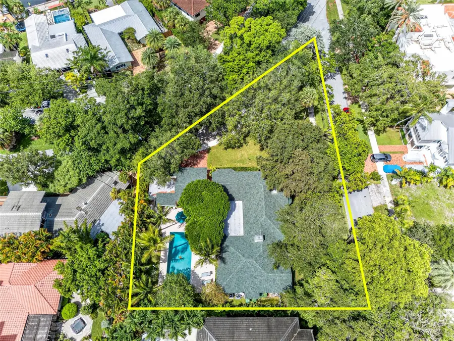 1017 SE 13th Ter, Fort Lauderdale, FL 33316 - Image #2