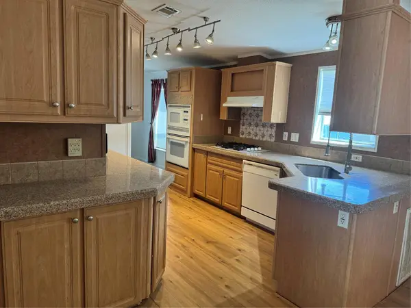 21861 NW 2nd Ct, Pembroke Pines, FL 33029