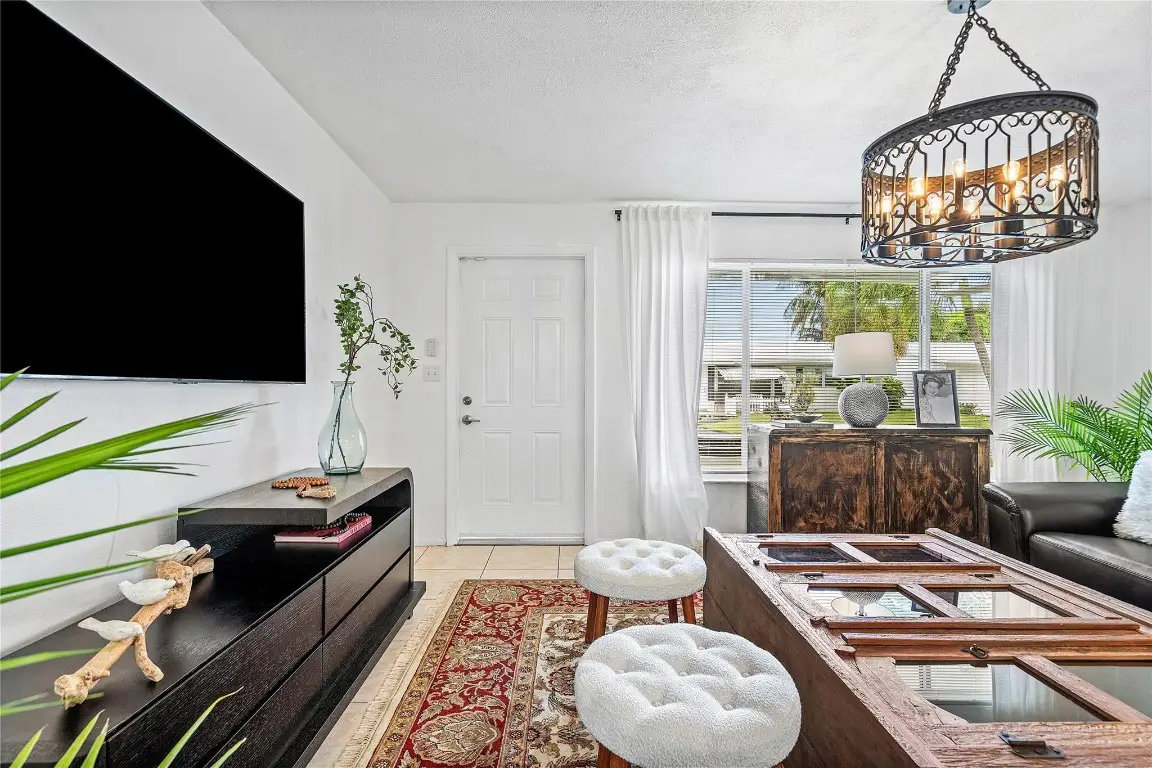 170 NW 27th Street, Pompano Beach, FL 33064 - Image #1