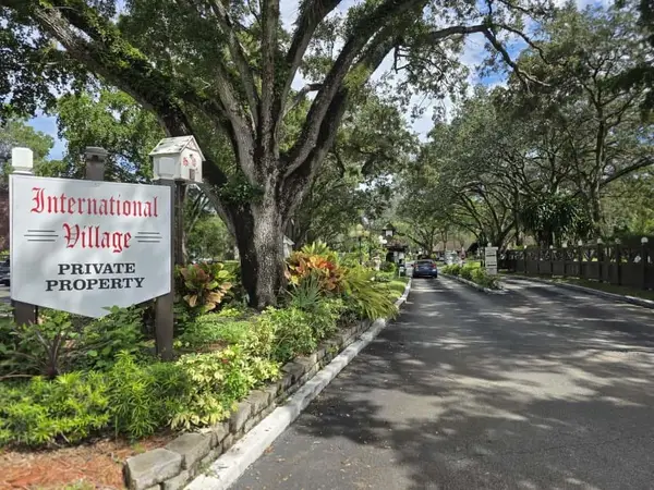 3760 Inverrary Dr #3N, Lauderhill, FL 33319