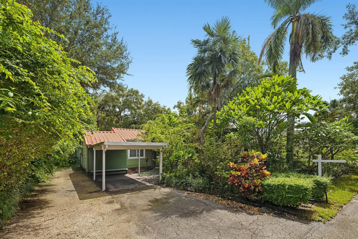 11705 NE 11th Ave, Biscayne Park, FL 33161 - Image #1