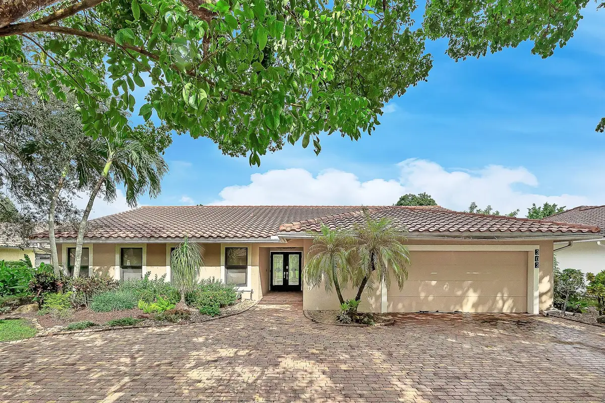 303 NW 105th Ter, Coral Springs, FL 33071 - Image #1