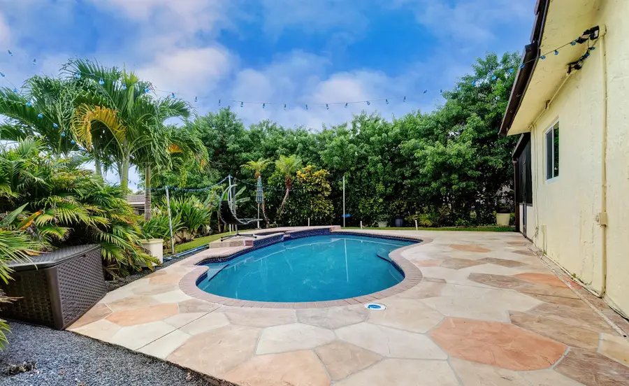 3931 NW 108th Ave, Coral Springs, FL 33065 - Image #2