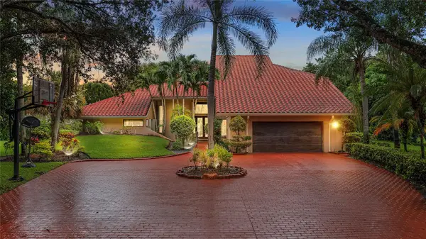 10111 Vestal Ct, Coral Springs, FL 33071