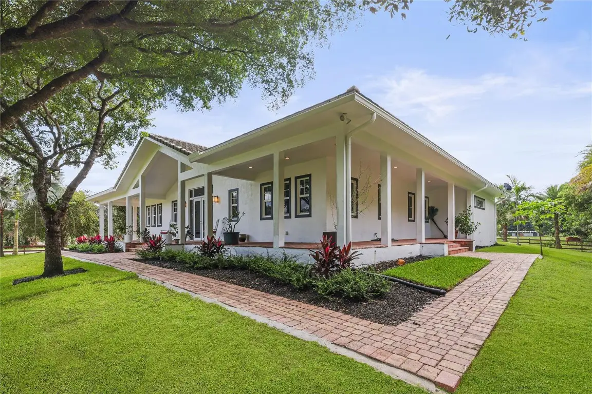 6601 Appaloosa Trail, Southwest Ranches, FL 33330 - Image #1