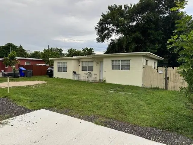 5821 Taft St, Hollywood, FL 33021 - Image #2