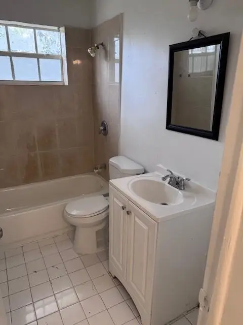 5902 SW 26th Ter, West Park, FL 33023 - Image #3