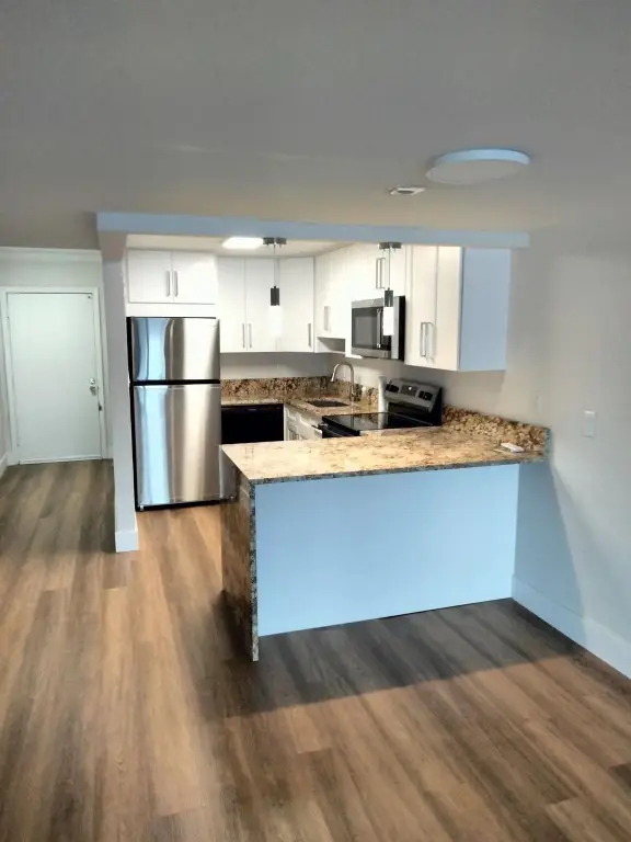 1100 Crystal Lake Drive #115, Deerfield Beach, FL 33064 - Image #3