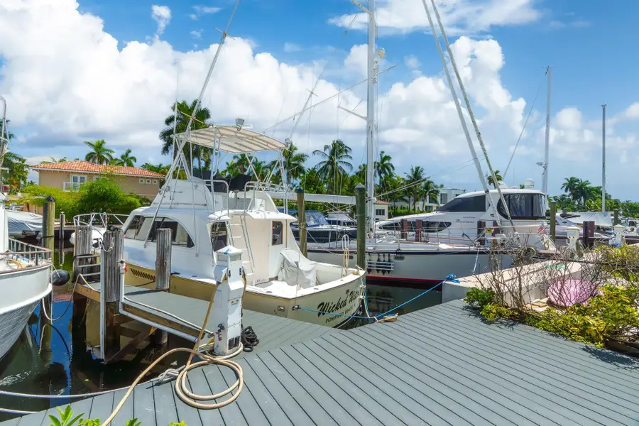 70 Isle Of Venice #203, Fort Lauderdale, FL 33301 - Image #3