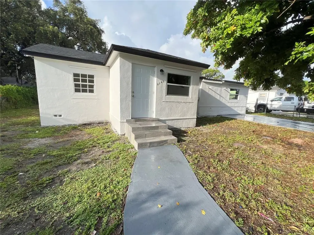 2340 NW 99th Ter, Miami, FL 33147 - Image #1