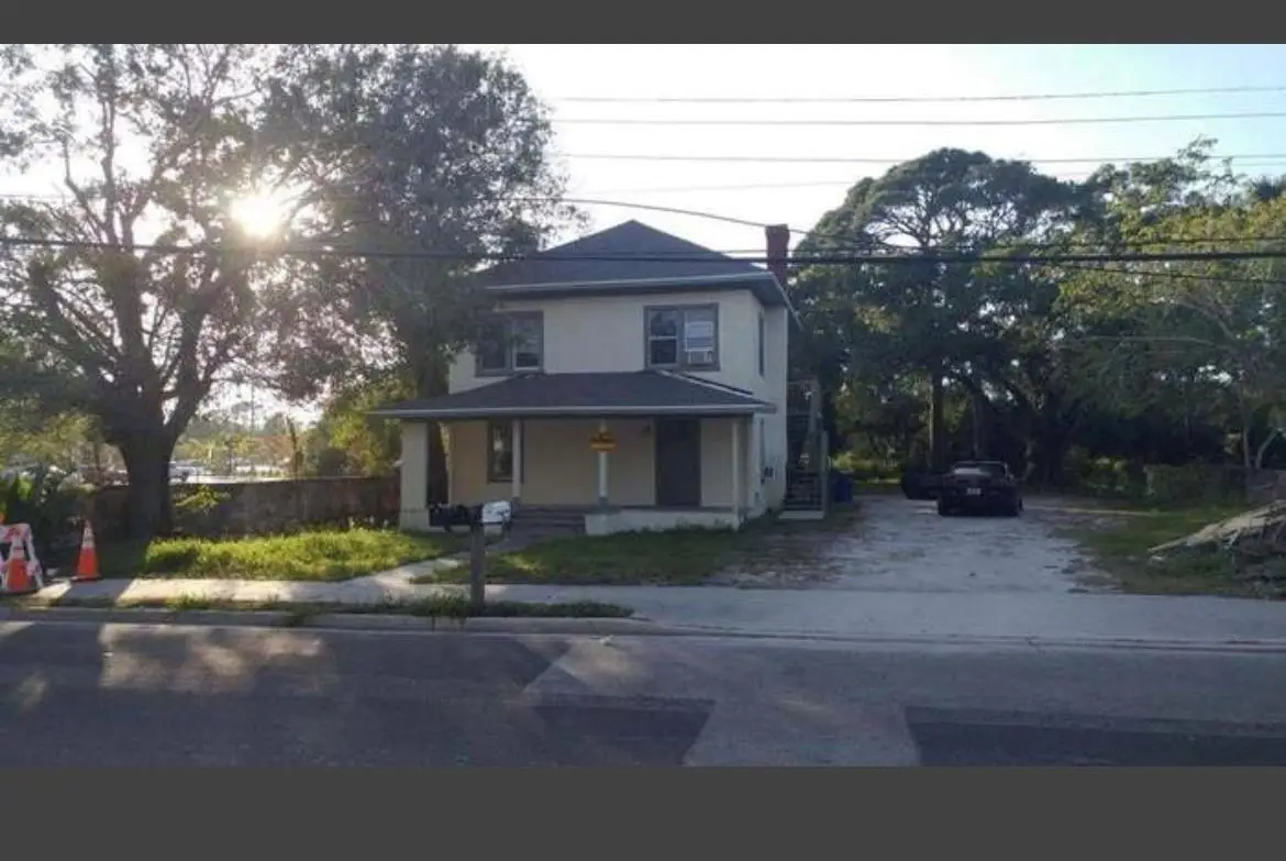 201 N 17th St, Fort Pierce, FL 34950 - Image #1