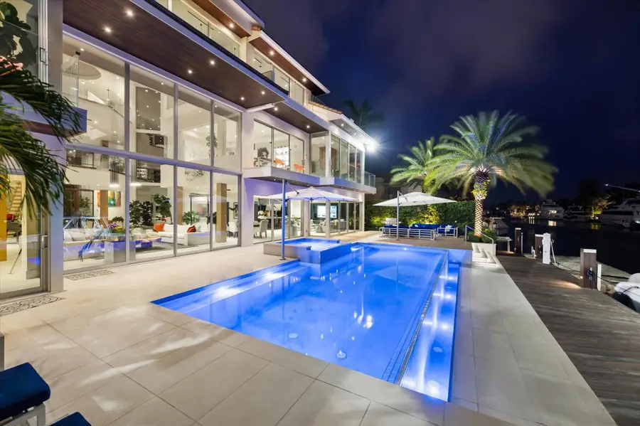 14 N Isla Bahia Dr, Fort Lauderdale, FL 33316 - Image #2