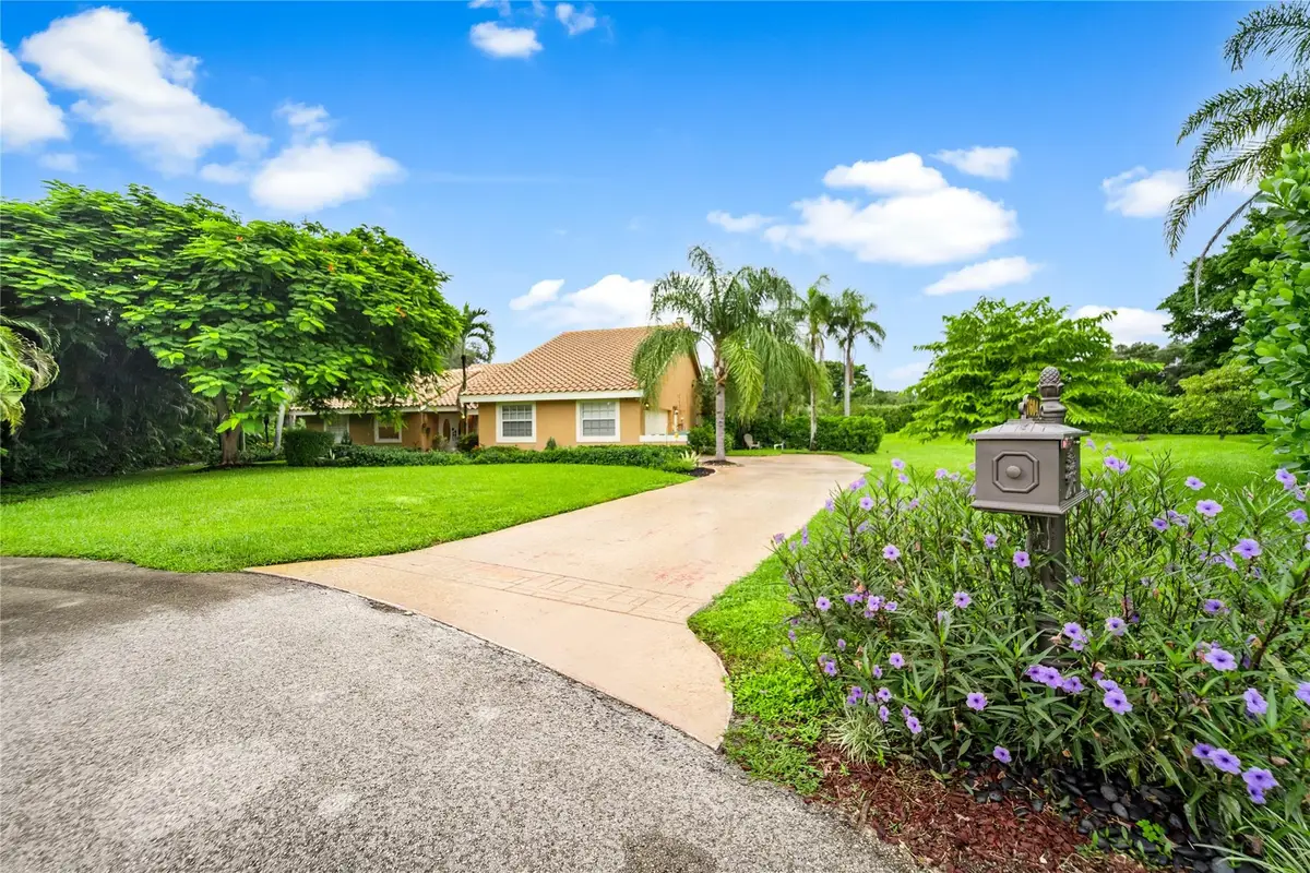 7604 Lexington Ln, Parkland, FL 33067 - Image #1