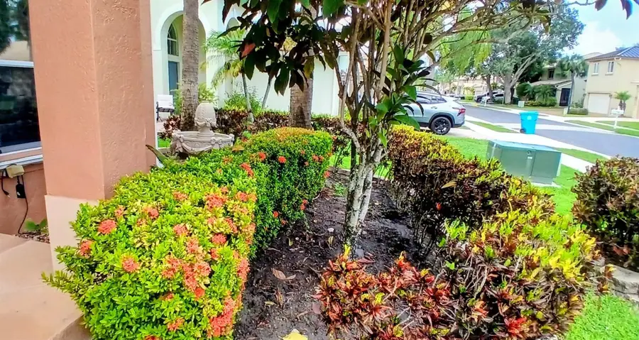 1124 Rialto Dr, Boynton Beach, FL 33436 - Image #2