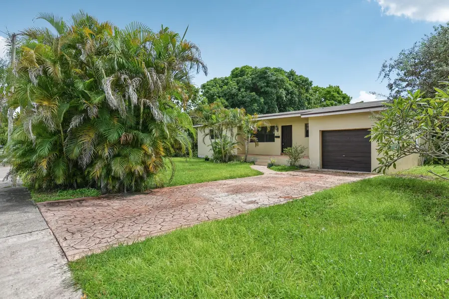 2708 Adams St, Hollywood, FL 33020 - Image #2