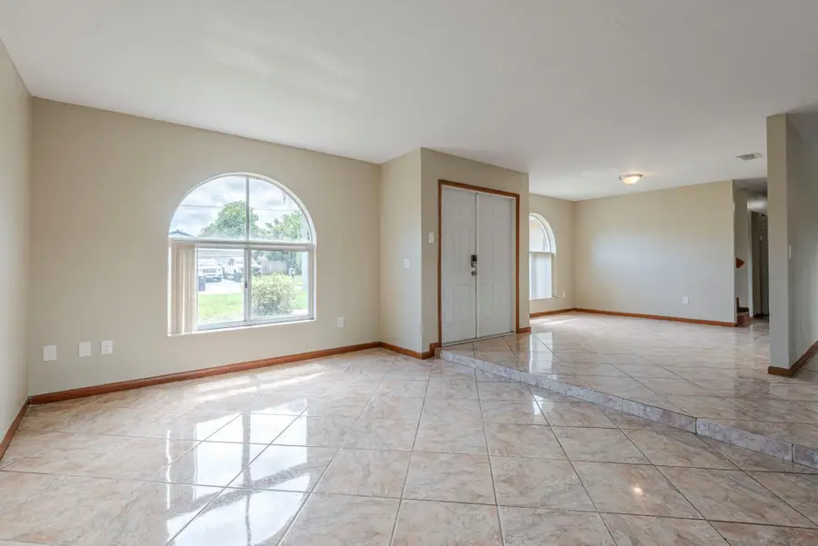 8471 SW 198th St, Cutler Bay, FL 33189 - Image #2