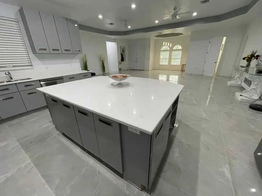 1711 SE Airoso Blvd, Port Saint Lucie, FL 34984 - Image #2