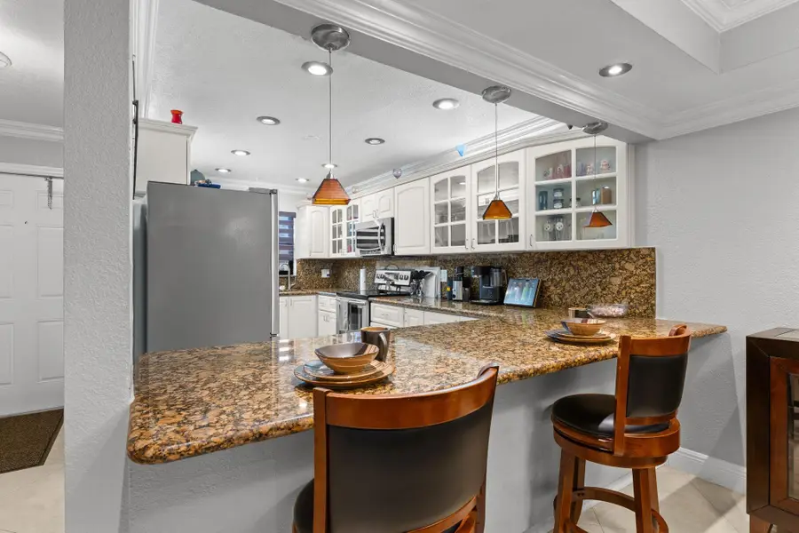 9119 Limetree Ln #169, Pembroke Pines, FL 33024 - Image #2