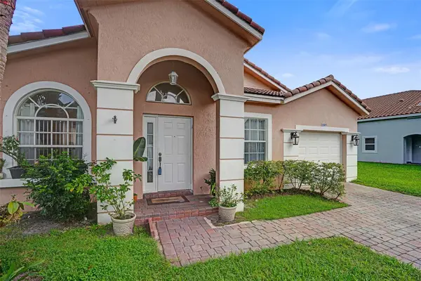 1885 NW 74th Way, Pembroke Pines, FL 33024