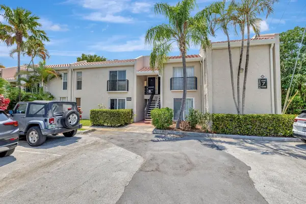 5336 NE 6th Ave #H7, Oakland Park, FL 33334