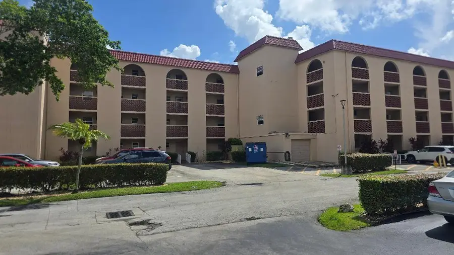 3251 Holiday Springs Blvd #302, Margate, FL 33063 - Image #2