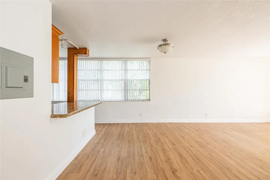 9471 Evergreen Place #201, Davie, FL 33324 - Image #3