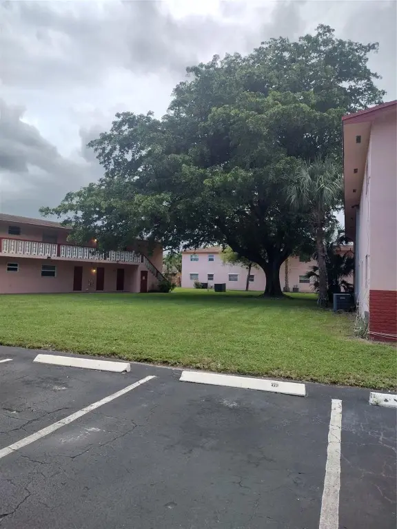 1001 SW 74th Avenue #201, North Lauderdale, FL 33068 - Image #3