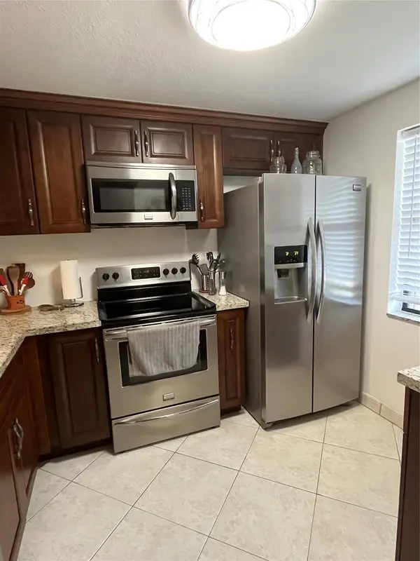 10130 Sunrise Lakes Blvd #311, Sunrise, FL 33322