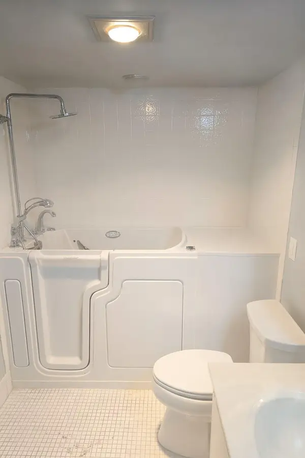 Address Withheld By Seller, Coconut Creek, FL 33066