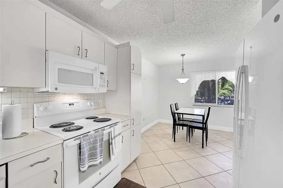 10133 NW 24th Place #205, Sunrise, FL 33322 - Image #3