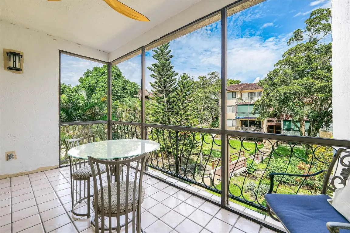 6010 S Falls Circle Drive #305, Lauderhill, FL 33319 - Image #1