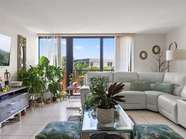 1301 River Reach Dr #515, Fort Lauderdale, FL 33315