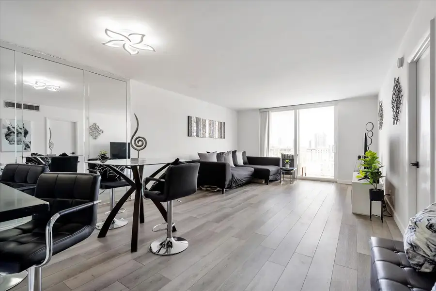 427 Golden Isles Dr #16H, Hallandale Beach, FL 33009 - Image #2