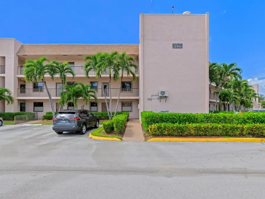 10402 Sunrise Lakes Boulevard #312, Sunrise, FL 33322 - Image #3