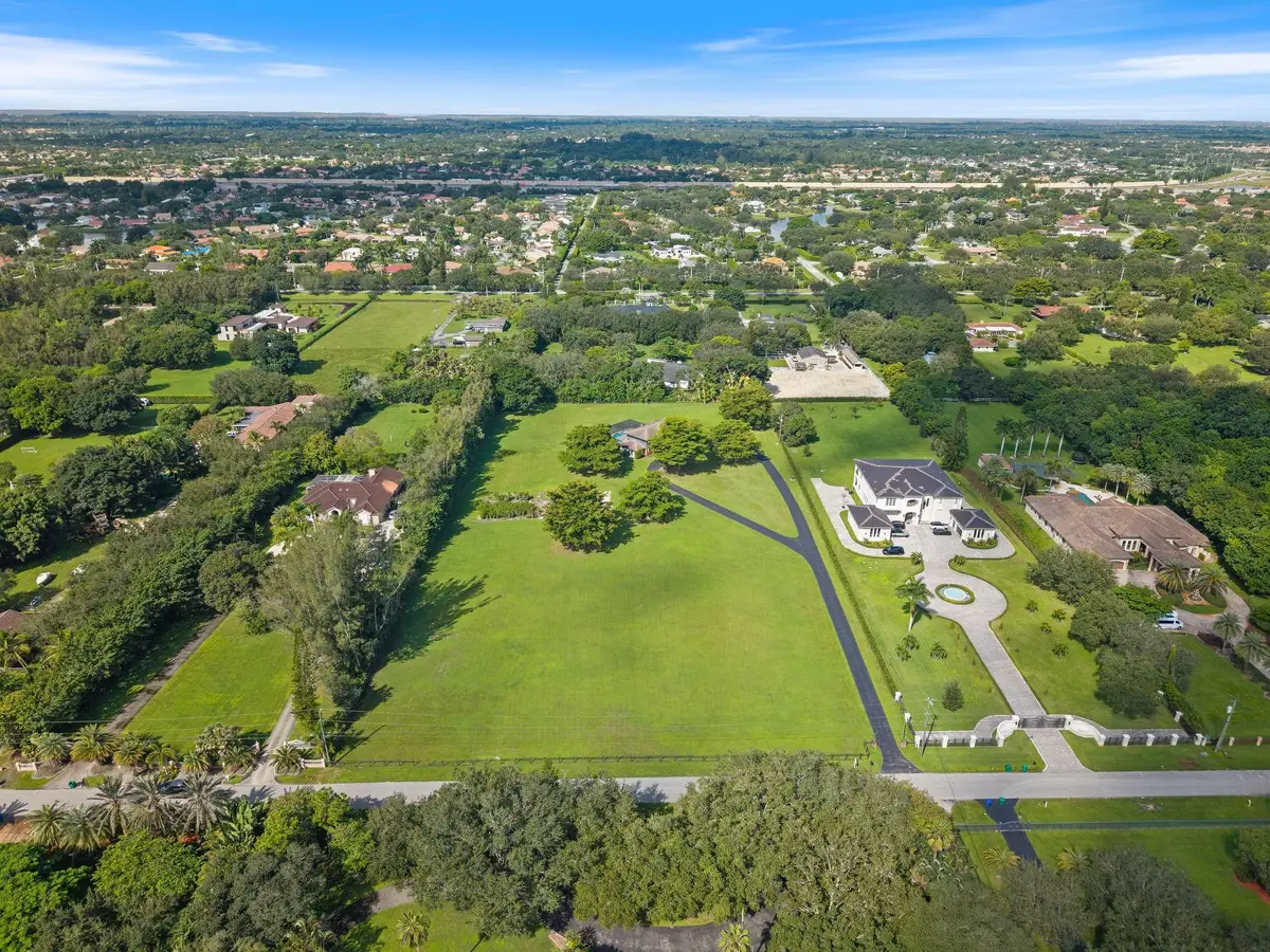5401 Thoroughbred Ln, Southwest Ranches, FL 33330 - Image #1