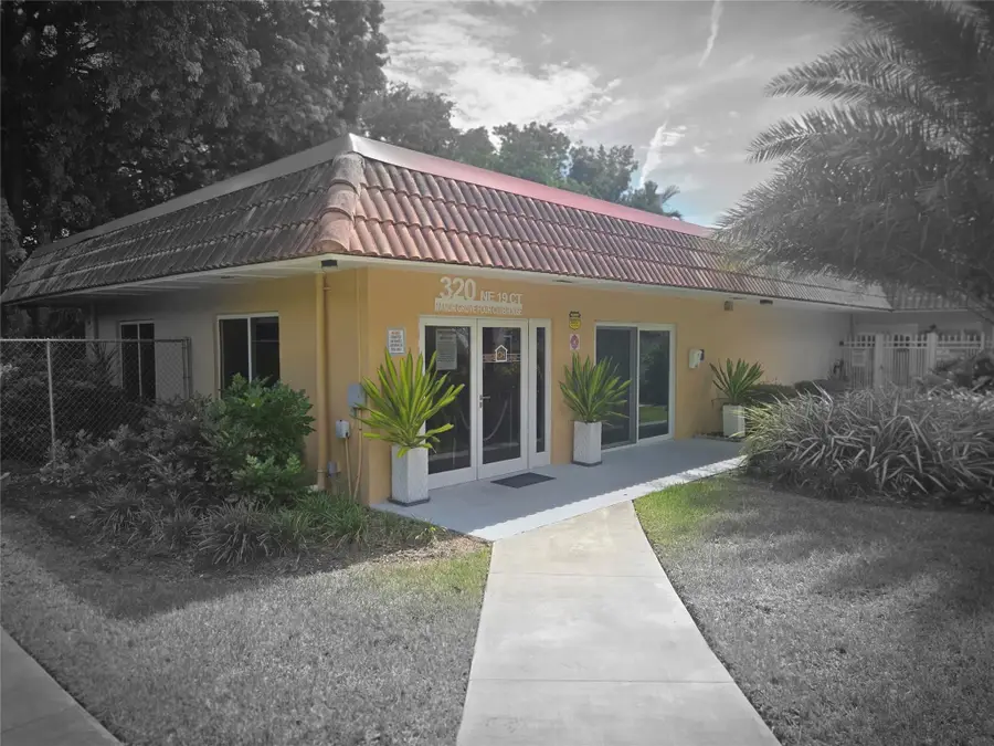 1940 NE 2nd Ave #101-j, Wilton Manors, FL 33305 - Image #2