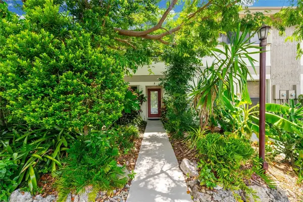 3020 S Oakland Forest Drive #3003, Oakland Park, FL 33309