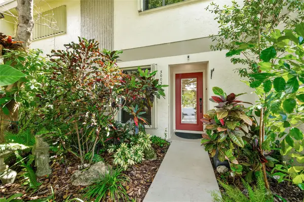 3020 S Oakland Forest Dr #3003, Oakland Park, FL 33309