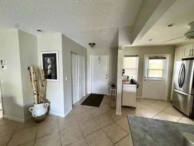 1000 NE 14 #410, Hallandale Beach, FL 33009 - Image #2