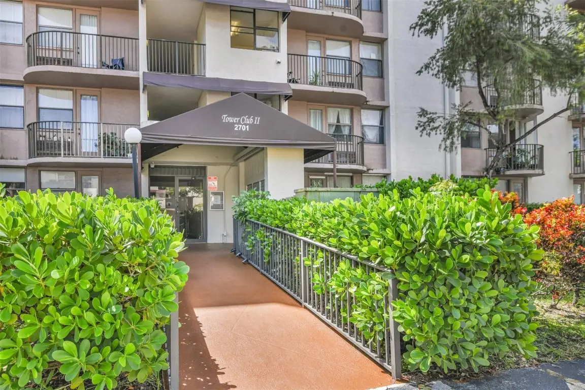 2701 Riverside Drive #305-B, Coral Springs, FL 33065 - Image #1