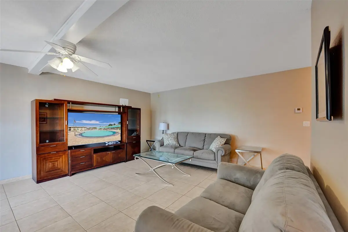1300 N 12th Ct #7B, Hollywood, FL 33019 - Image #1