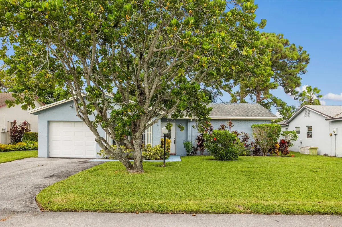 6301 Silver Moon Ln, Greenacres, FL 33463 - Image #1