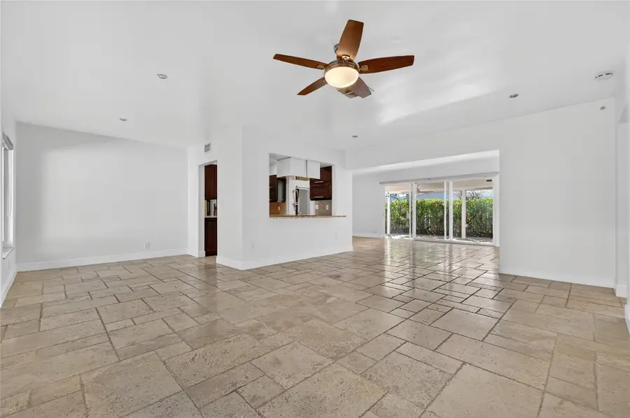 2110 NE 56 St, Fort Lauderdale, FL 33308 - Image #2