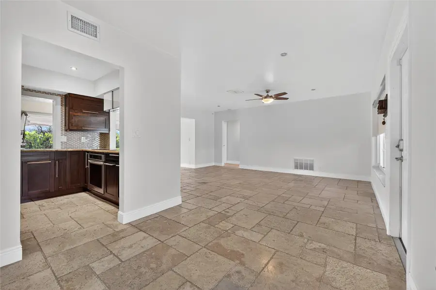 2110 NE 56 St, Fort Lauderdale, FL 33308 - Image #3