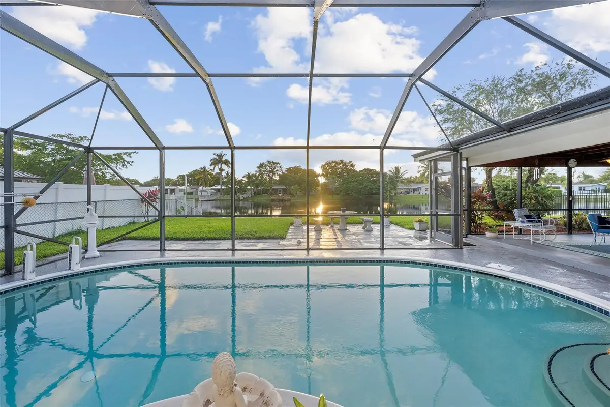 1730 NW 118th Ave, Pembroke Pines, FL 33026 - Image #1