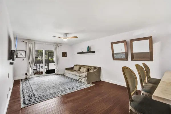 101 E Mcnab Rd #407, Pompano Beach, FL 33060