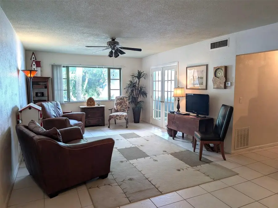 400 S Cypress Road #423, Pompano Beach, FL 33060 - Image #3