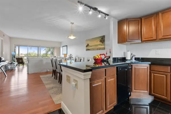 1301 E Hillsboro Blvd #505, Deerfield Beach, FL 33441