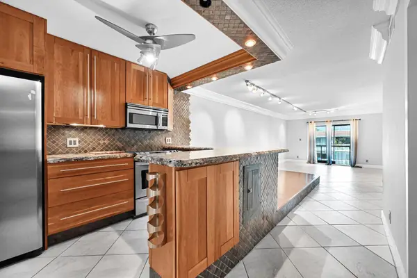 1775 N Andrews Sq #308W, Fort Lauderdale, FL 33311