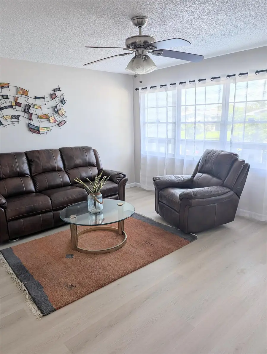 2008 Harwood C #2008, Deerfield Beach, FL 33442 - Image #2